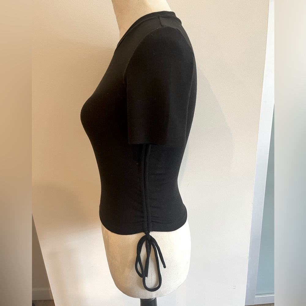 Zara Ruched Top - Picture 2 of 4